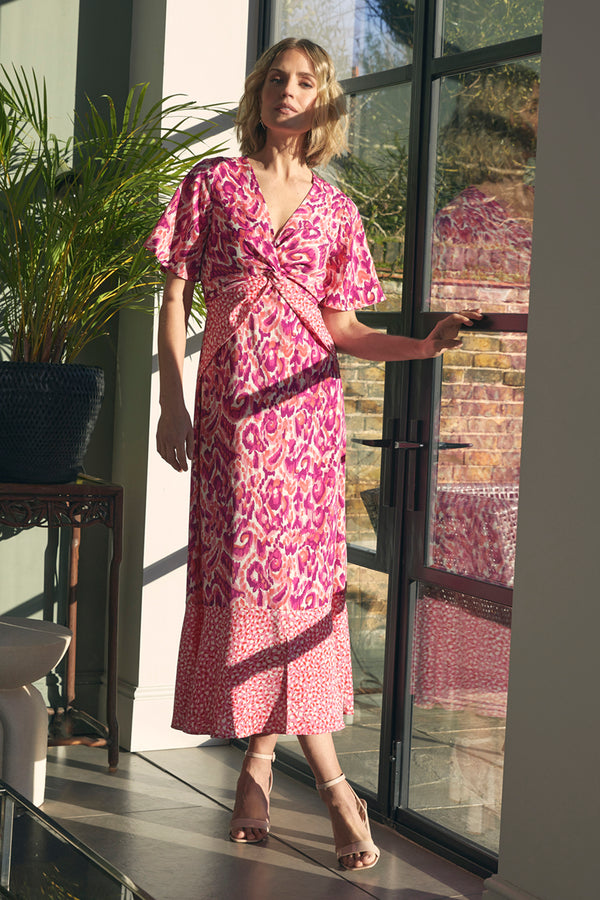 Pink | Printed Knot Front Midi Tea Dress : Model is 5'9"/175 cm and wears UK8/EU36/US4/AUS8