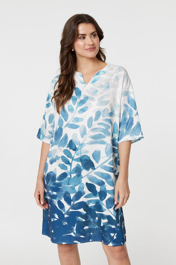 Blue | Leaf Print 3/4 Sleeve Relaxed Shift Dress : Model is 5'9"/175 cm and wears UK10/EU38/US6/AUS10