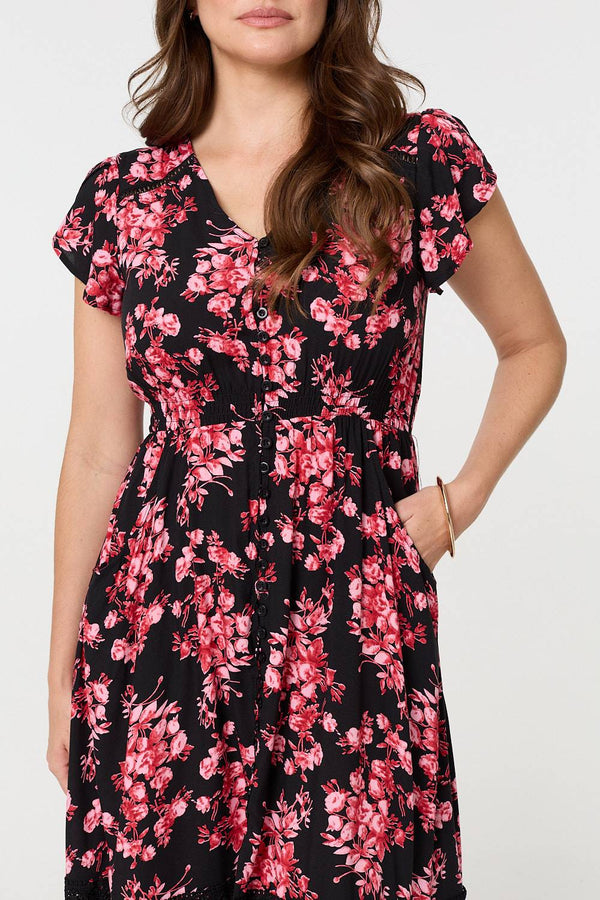 Black | Floral Lace Trim V-Neck Shirred Midi Dress