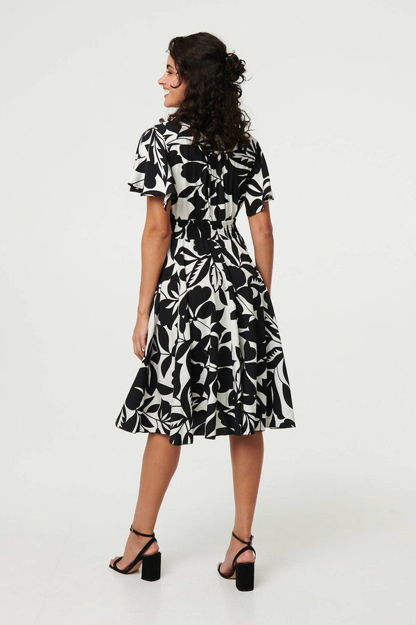 Black | Leaf Print Tie Waist Knee Length Dress