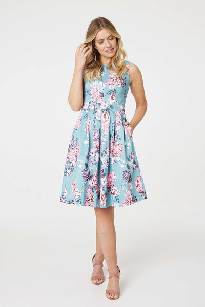 レディースウェア Theredthread S oval pleats dress THEREDTHREAD / ザレッドスレッド】S oval pleats dress
