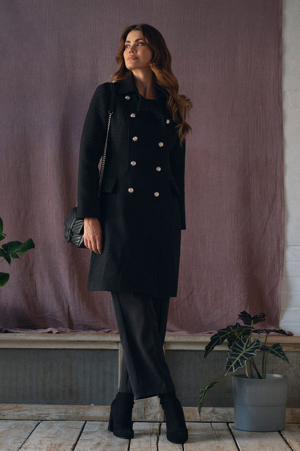 Black | Textured Knit Button Front Trench Coat : Model is 5'9"/175 cm and wears UK10/EU38/US6/AUS10