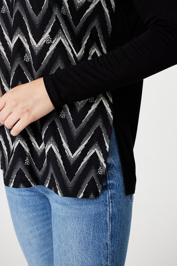 Black | Chevron Print Long Sleeve Top