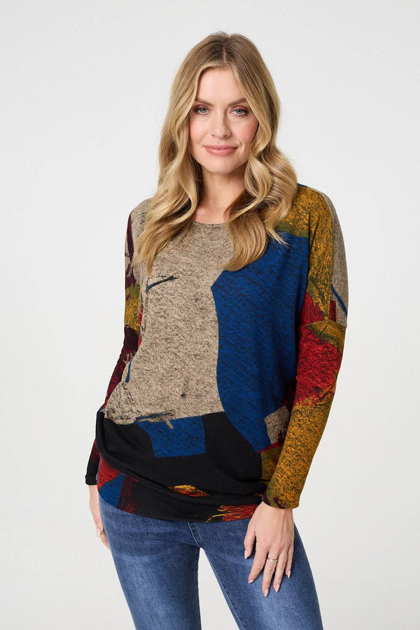 Red | Abstract Long Sleeve Relaxed Knit Top : Model is 5'10"/178 cm and wears UK8/EU36/US4/AUS8