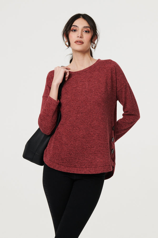 Red | Relaxed 3/4 Sleeve Button Detail Top : Model is 5'11"/180 cm and wears UK8/EU36/US4/AUS8