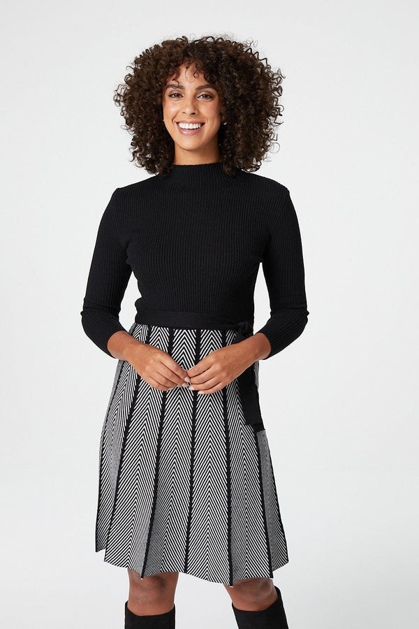 Black And White | Chevron Print Fit & Flare Knit Dress