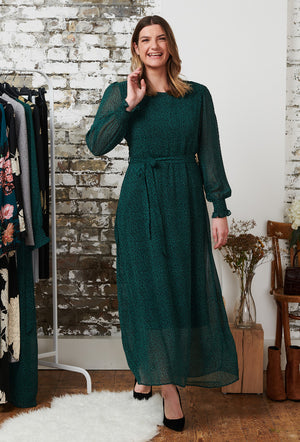 Morgan Tries On: The Animal Print Long Sleeve Midi Dress