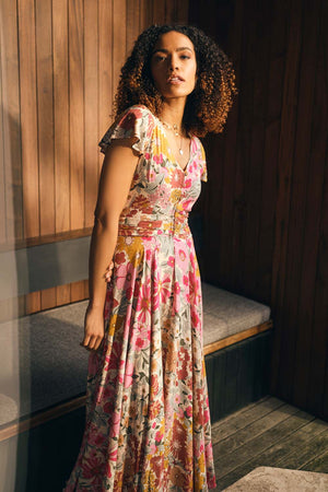How to Wear Florals