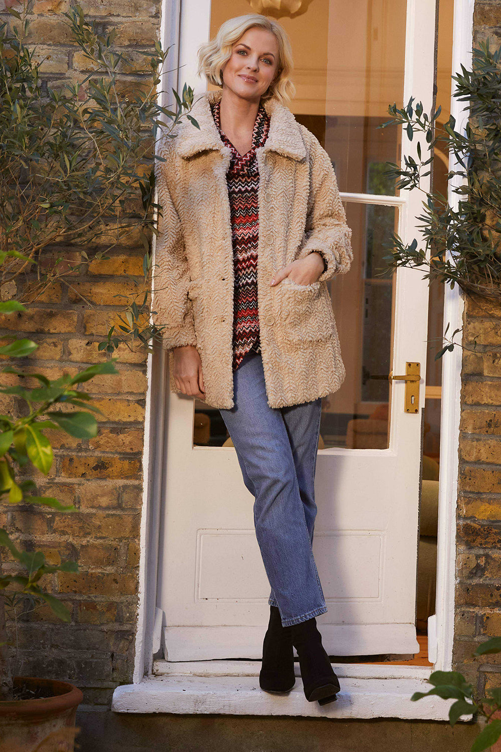 Beige | Textured Faux Fur Teddy Coat : Model is 5'10"/178 cm and wears UK10/EU38/US6/AUS10