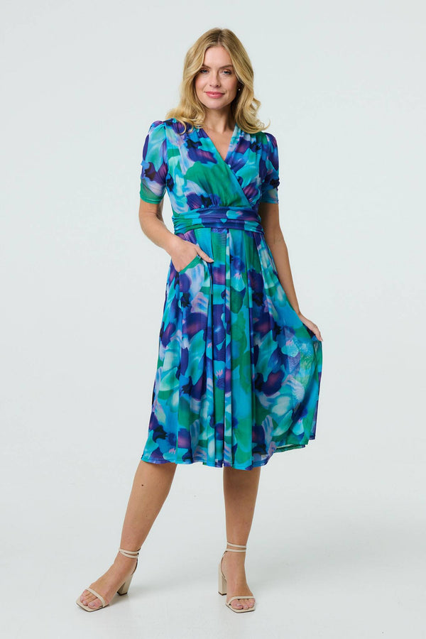 Blue | Printed Short Sleeve Pleated Wrap Midi Dress : Model is 5'10"/178 cm and wears UK8/EU36/US4/AUS8
