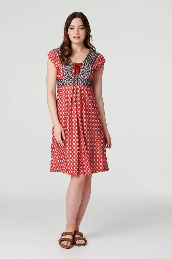 Red | Printed Lace-Up Knee Length Dress