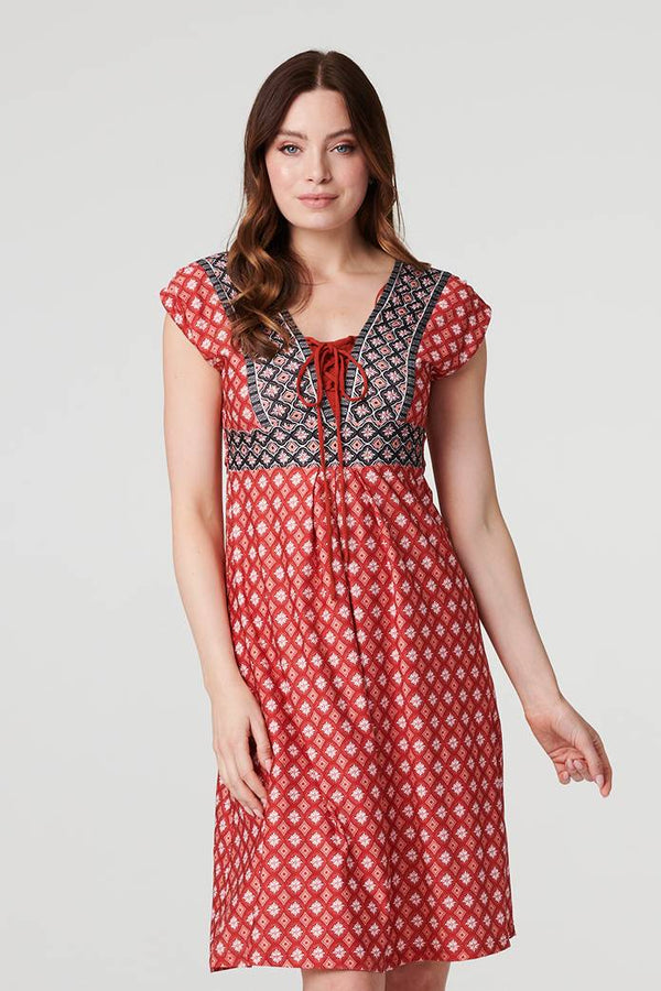 Red | Printed Lace-Up Knee Length Dress