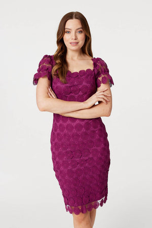 Purple | Floral Lace Bodycon Dress : Model is 5'9"/175 cm and wears UK8/EU36/US4/AUS8