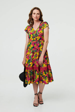 Green | Floral Lace Trim Cap Sleeve Midi Dress : Model is 5'9