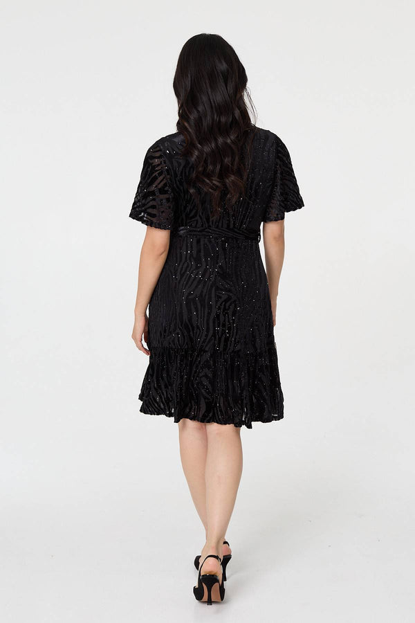 Black | Sparkly Textured Knee Length Dress