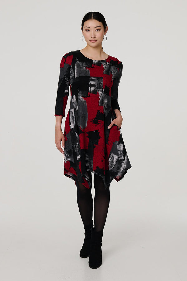 Red | Abstract 3/4 Sleeve Hanky Hem Dress