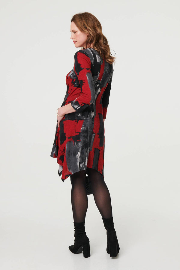 Red | Abstract 3/4 Sleeve Hanky Hem Dress