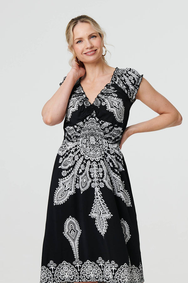 Black | Printed Shirred Cap Sleeve Knee Length Dress
