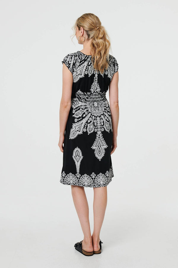Black | Printed Shirred Cap Sleeve Knee Length Dress
