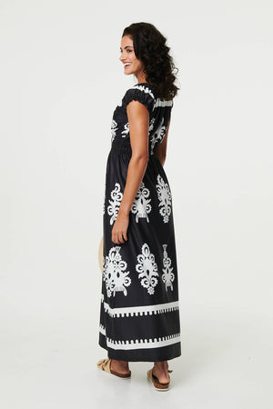 Black | Ikat Print Ruched Cap Sleeve Maxi Dress
