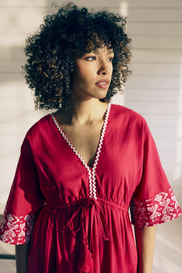 Pink | Embroidered Trim Empire Maxi Dress: Model is 5'8"/172 cm and wears UK8/EU36/US4/AUS8