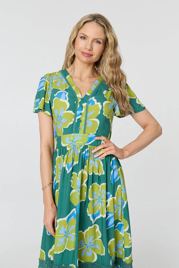 Green | Floral Angel Sleeve Relaxed Midi Dress