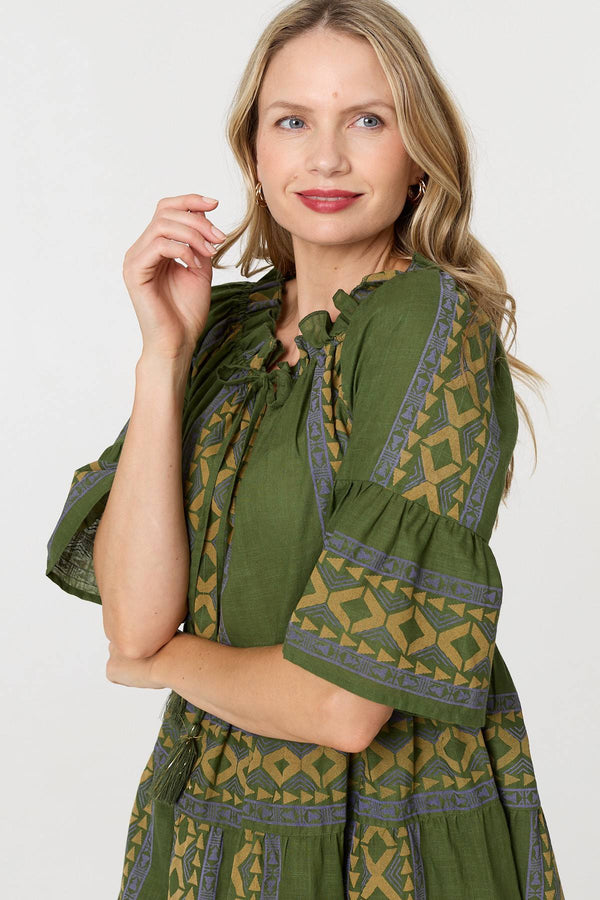 Green | Embroidered 1/2 Flare Sleeve Short Dress