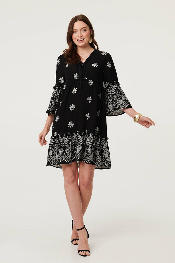 Black | Border Print Relaxed Tiered Short Dress