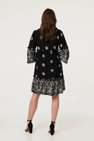 Black | Border Print Relaxed Tiered Short Dress