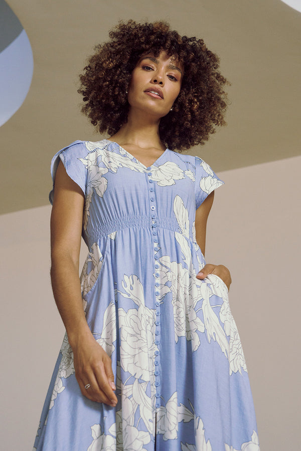 Blue | Floral Cap Sleeve Button-Up Maxi Dress ; Model is 5'8"/172 cm and wears UK8/EU36/US4/AUS8
