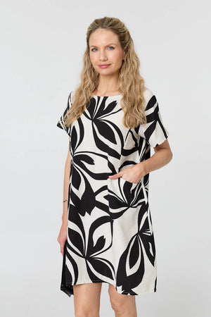 White | Printed Short Sleeve Short Shift Dress : Model is 5'10