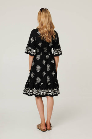 Black | Border Print Ruched Knee Length Dress