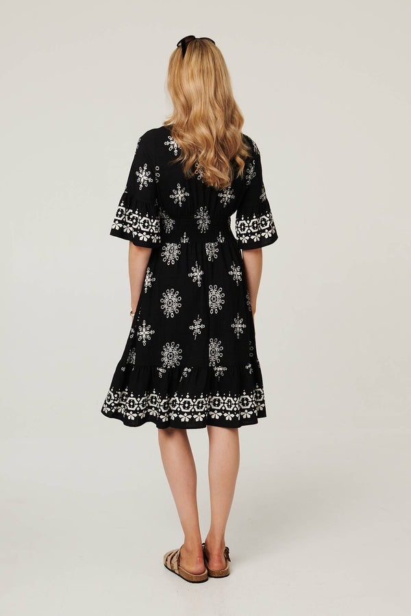 Black | Border Print Ruched Knee Length Dress
