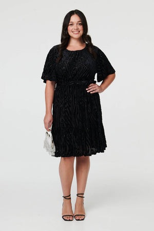 Black | Curve Sparkly Textured Knee Length Dress