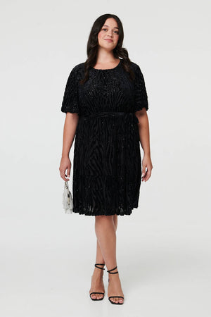 Black | Curve Sparkly Textured Knee Length Dress