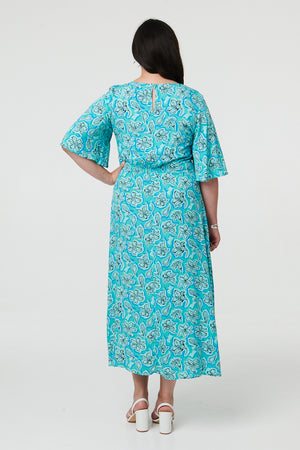 Green | Curve Floral 1/2 Flare Sleeve Midi Dress
