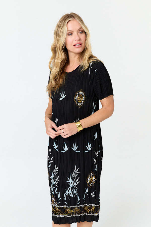 Black | Border Print Pleated Texture Midi Dress