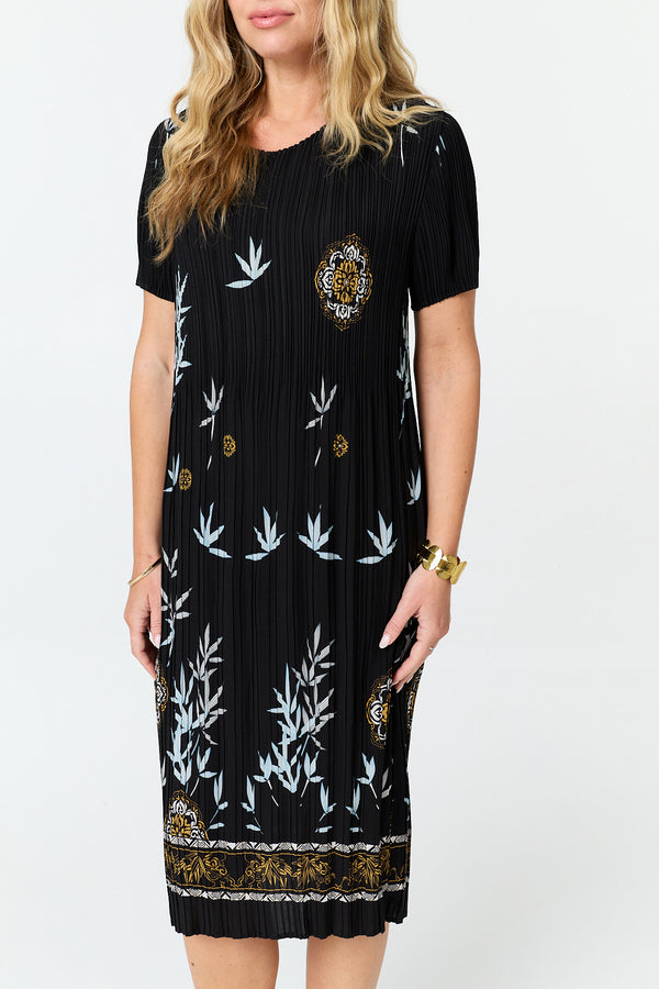 Black | Border Print Pleated Texture Midi Dress
