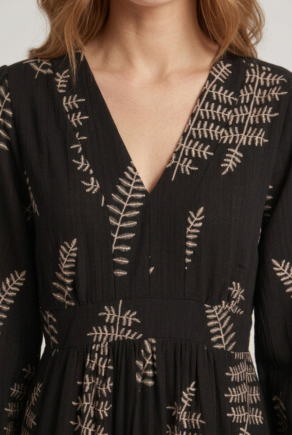 Black | Leaf Embroidered V-Neck Maxi Dress