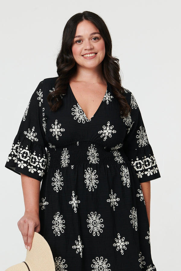 Black | Curve Printed V-Neck Knee Length Dress
