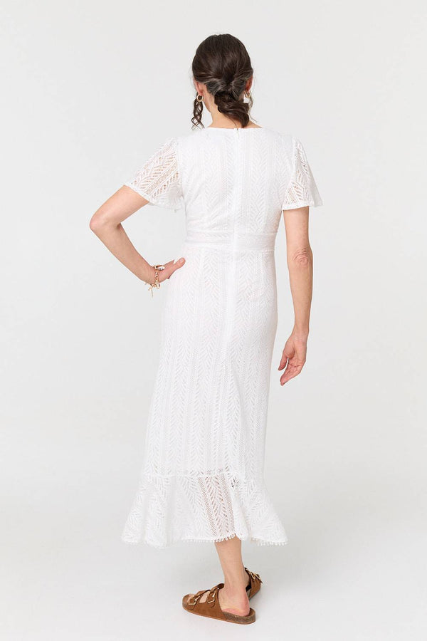 Short Sleeve Flared A-line Skirt Maggy London Eyelet Floral Print V-Neck Short Sleeve A-Line Midi Dress White Boho Dress Short Sleeve Flared A-line Skirt Maggy London Eyelet Floral Print V-Neck Short Sleeve A-Line Midi Dress White Boho Dress