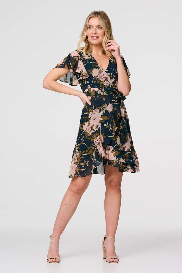Green | Floral Flare Sleeve Short Wrap Dress : Model is 5'10"/178 cm and wears UK8/EU36/US4/AUS8