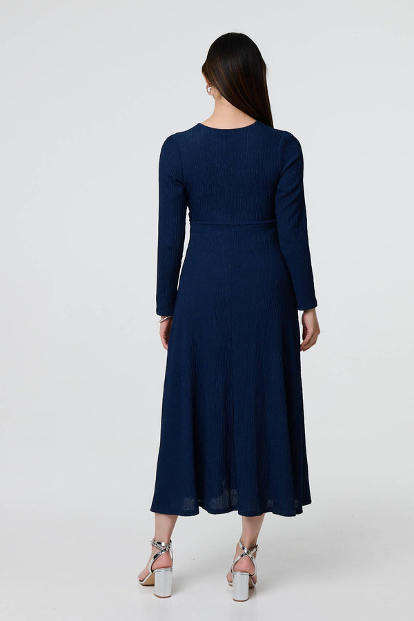 Navy | Textured Ruched Long Sleeve Midi Dress
