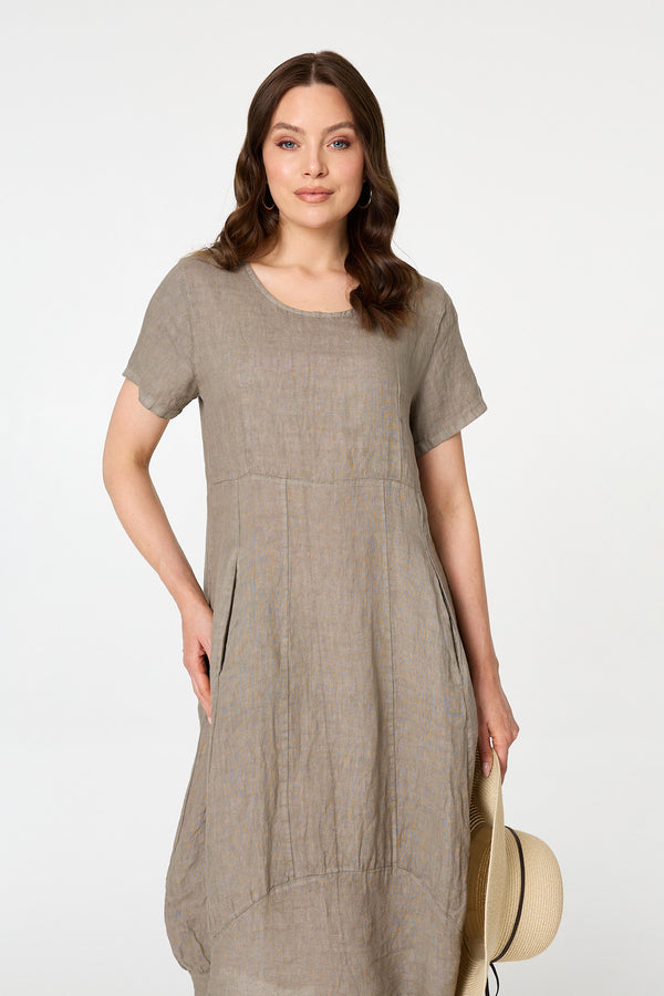 Brown | Short Sleeve Oversized Midi Shift Dress : Model is 5'9"/175 cm and wears UK8/EU36/US4/AUS8