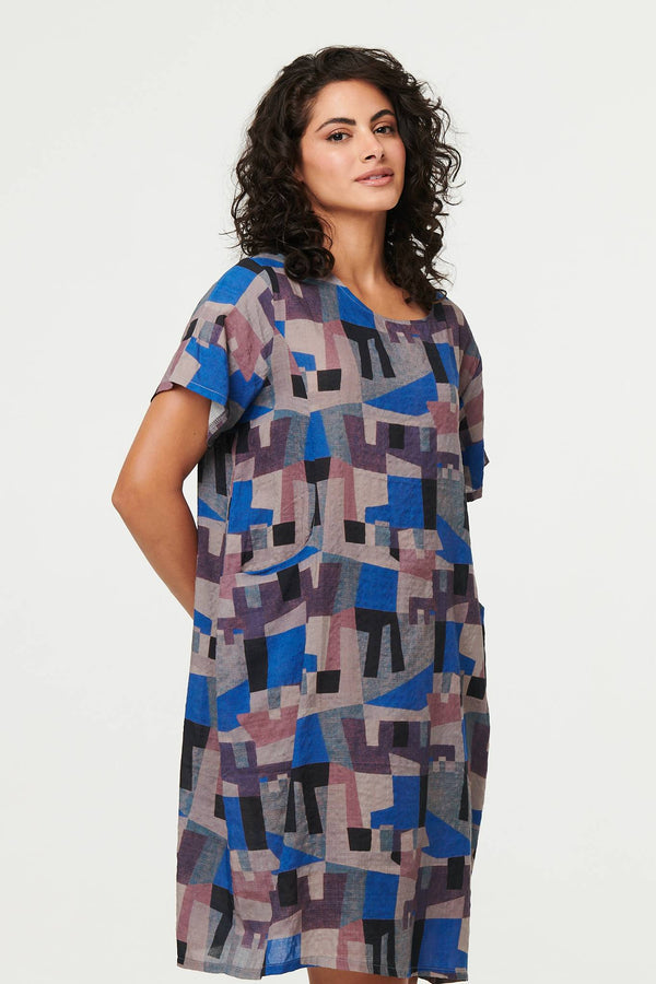 Blue | Abstract Relaxed Knee Length Shift Dress
