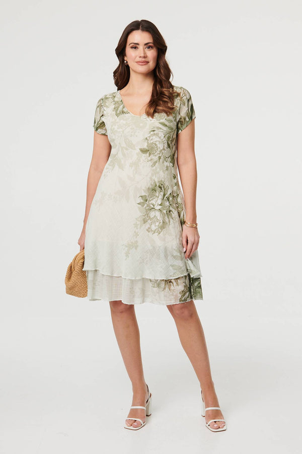 Sage | Floral Layered Knee Length Dress : Model is 5'9"/175 cm and wears UK10/EU38/US6/AUS10