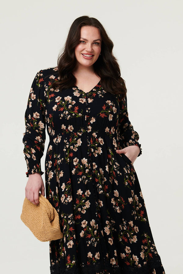 Navy | Curve Floral Shirred V-Neck Maxi Dress