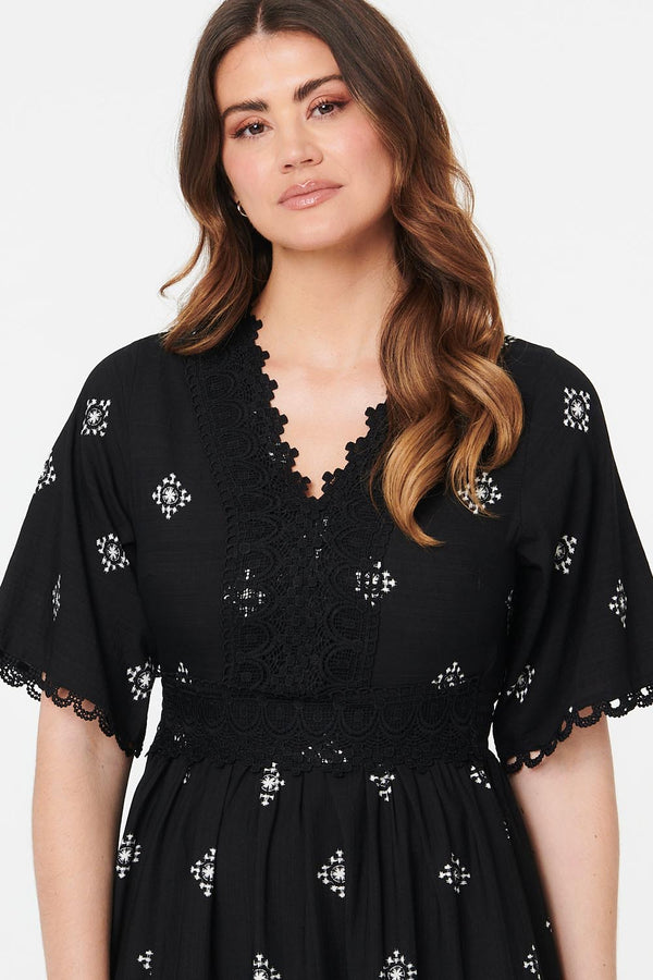 Black | Border Print 1/2 Sleeve Maxi Dress