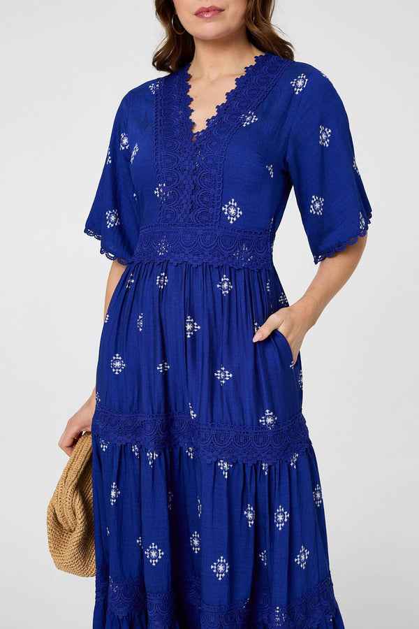 Blue | Border Print 1/2 Sleeve Maxi Dress