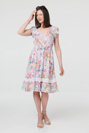 White | Floral Cap Sleeve Lace Knee Length Dress